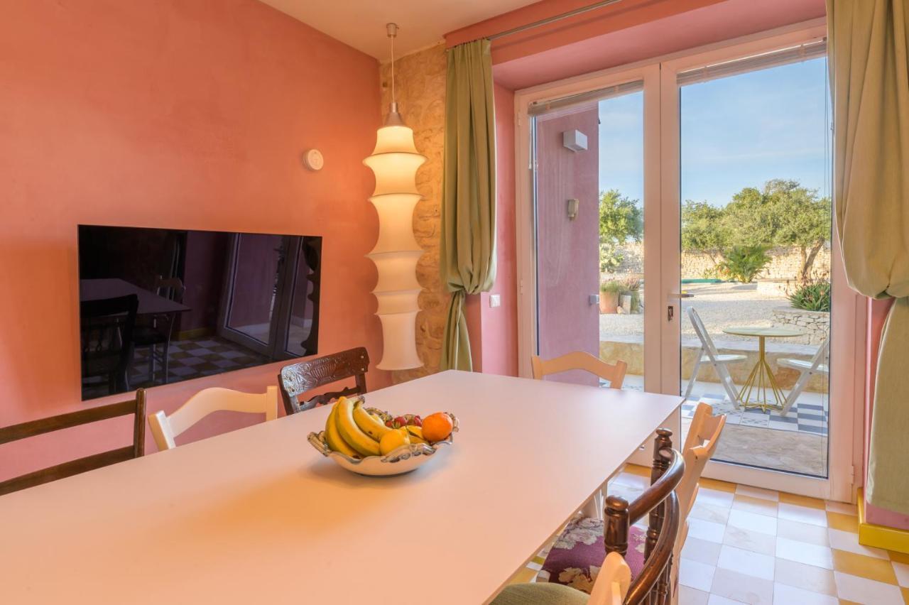 Casa Farlisa - Masseria con piscina Scicli Esterno foto