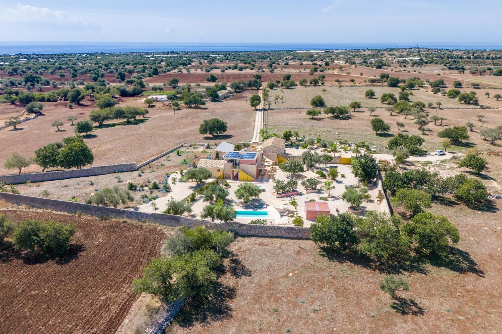 Casa Farlisa - Masseria con piscina Scicli Esterno foto