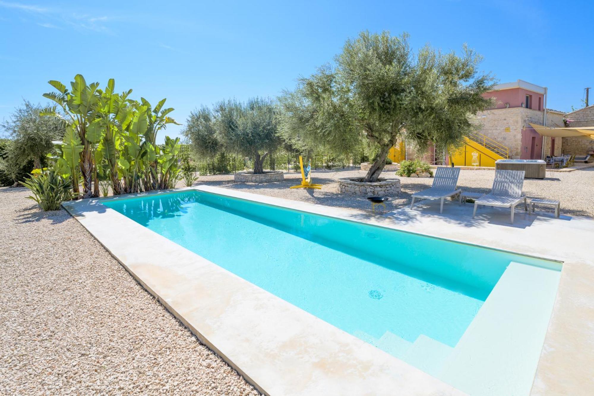 Casa Farlisa - Masseria con piscina Scicli Esterno foto